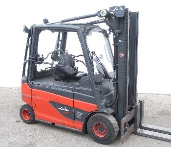 LINDE E 25 L-01 387 (senza batteria)