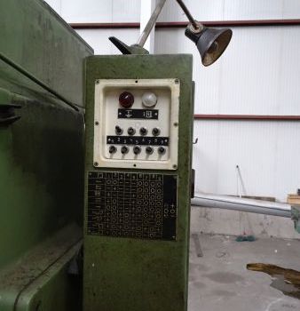 17 - Milling machine - Universal STANKOIMPORT 6T83W.1 -