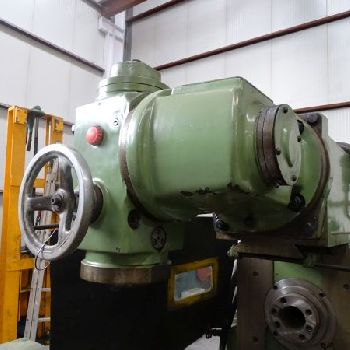 17 - Milling machine - Universal STANKOIMPORT 6T83W.1 -