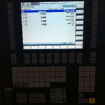 Milling machine EMCO VMC 300 with Sinumerik 840D sl