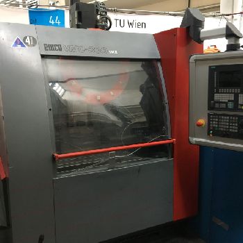 Milling machine EMCO VMC 300 with Sinumerik 840D sl