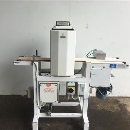 Safeline metal detector