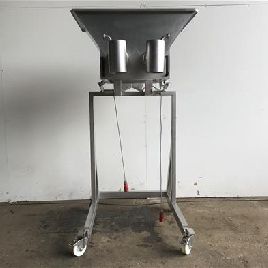 Leonhardt Stainless hopper and twin screw feeder