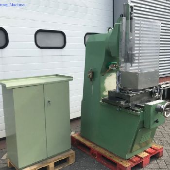 Slotting machine Perine P250