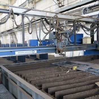 Flame cutting / plasma cutting machine