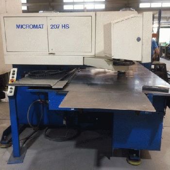 Punching nibbling machine