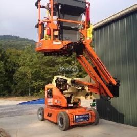 2013 JLG E400AJPN