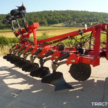 plow other Plowing plow Bugnot - France