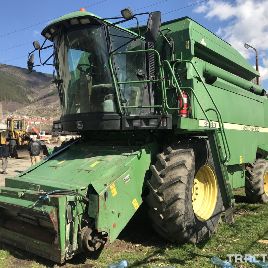 John Deere 2266