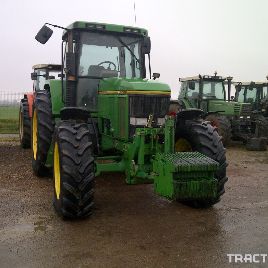 John Deere 7700