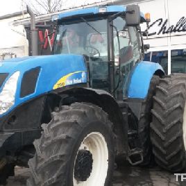 New Holland T7040