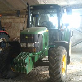 John Deere 6120