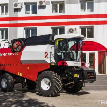 Rostselmash Vector 425