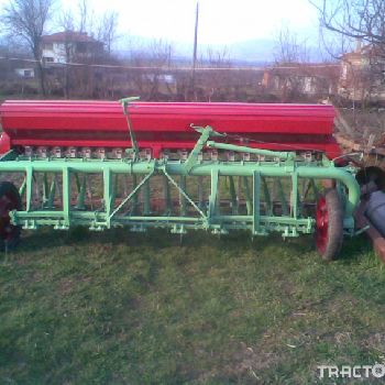 NODET sowing machine