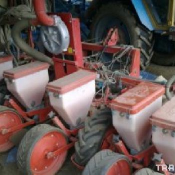 Becker Spring Seeders