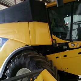 New Holland CR 9090