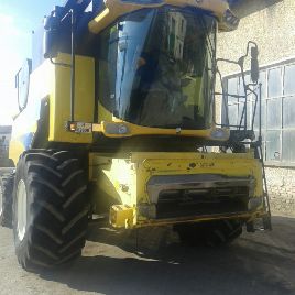 New Holland CSX7080
