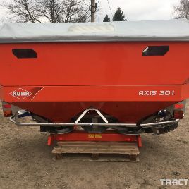 KUHN Axis 30.1 con una computadora