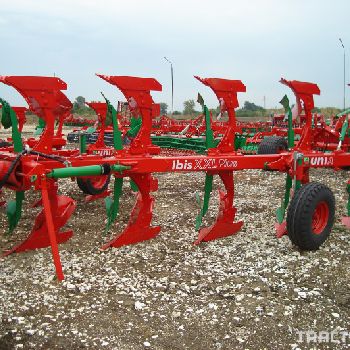 Unia Reversible plow with 5 bodies