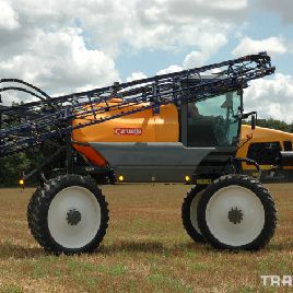 Self-propelled sprayer Caruelle Nympheos