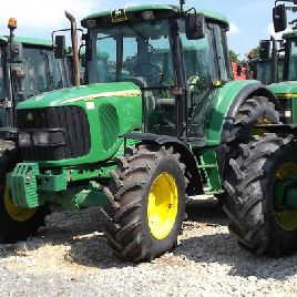 John Deere 6820