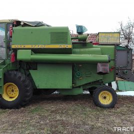 John Deere 975
