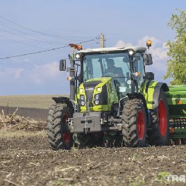 Claas ARION 440