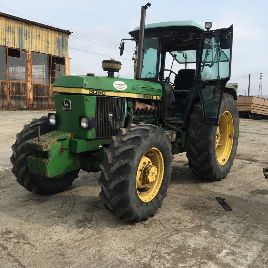 John Deere 3050