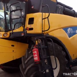 New Holland CR 9080 Two-wheeled harvester
