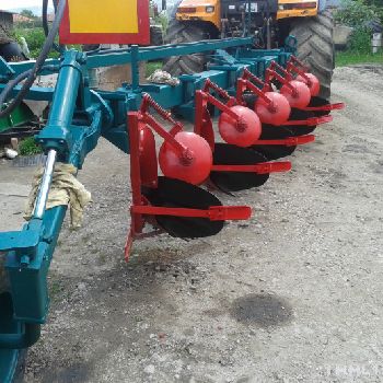 Plow Kverneland 3x30