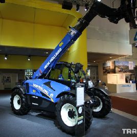 New Holland LM5000 Telescopic Forklift