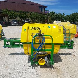 BADILLI 600 liter spraying device