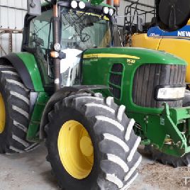 John Deere 7530