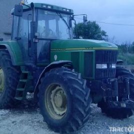 John Deere 7700