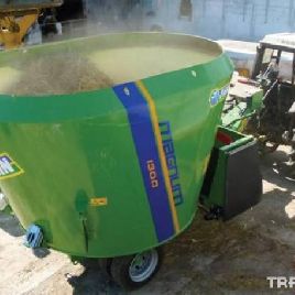 Faresin MAGNUM fodder trailer