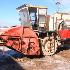 combine another FMC bean harvester