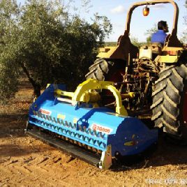 Branch splitter after pruning of vineyards and orchards ZANON model TMS