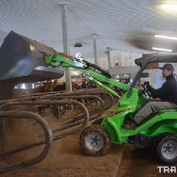 AVANT E6 power harrow