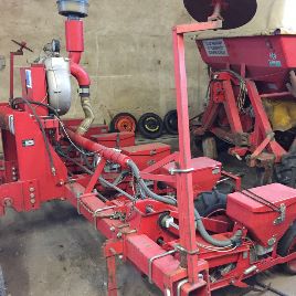 Becker sowing machine