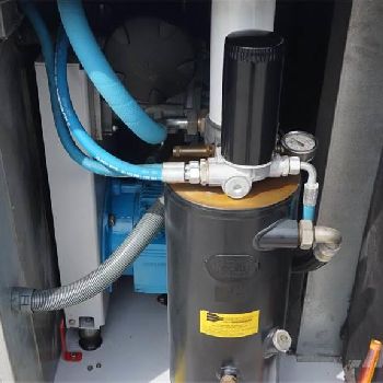 CECATTO KOMPRESOR ŚRUBOWY CECCATO 18KW FALOWNIK 2,