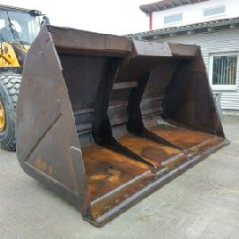 Pelle légère Volvo L150 / 180 SN1339