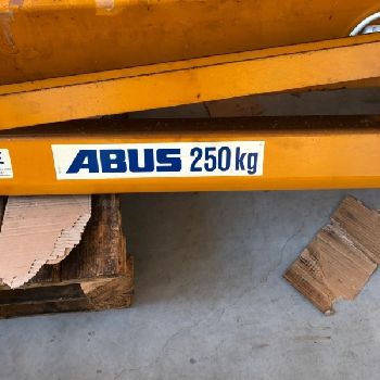 Crane system Abus columns and wall mounted crane