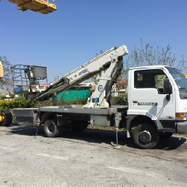 Piattaforma autocarrata usata CELA 18 2000