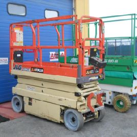 scissor elettrico usato JLG 2032 ES, 2001
