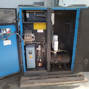 Air Whortington RLR 30V 8 compressor with dryer