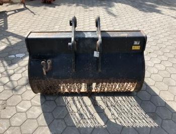 Chain scoop 1600 mm Inh. Approx. 1.00 cbm,
