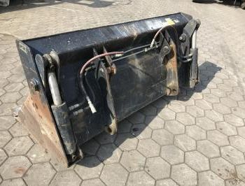 Gripper blade with teeth and welded edge suitable for TL100