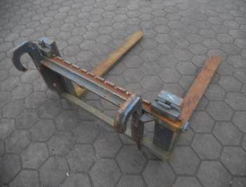 Pallet forks 1200 mm pas. NH telescopic loaders