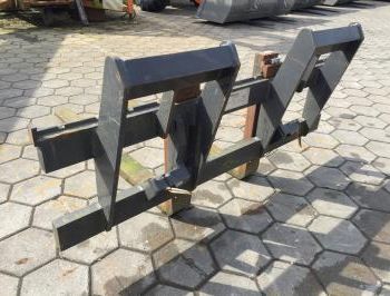 Pallet forks 1200 mm pas. NH W80 / Bobcat