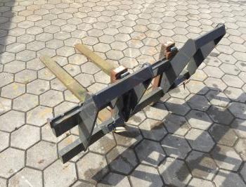 Pallet forks 1200 mm pas. NH W80 / Bobcat